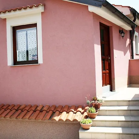 Apartment Menderi Hills