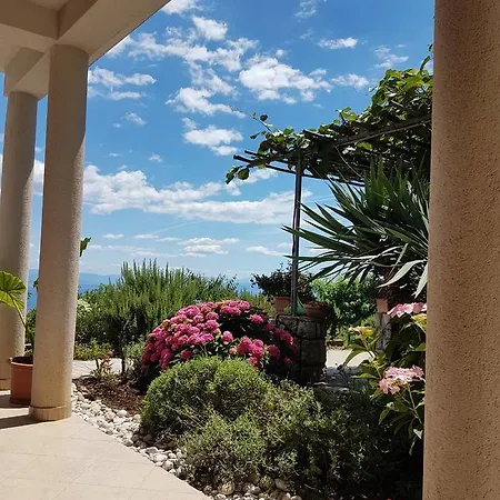 Menderi Hills Apartment